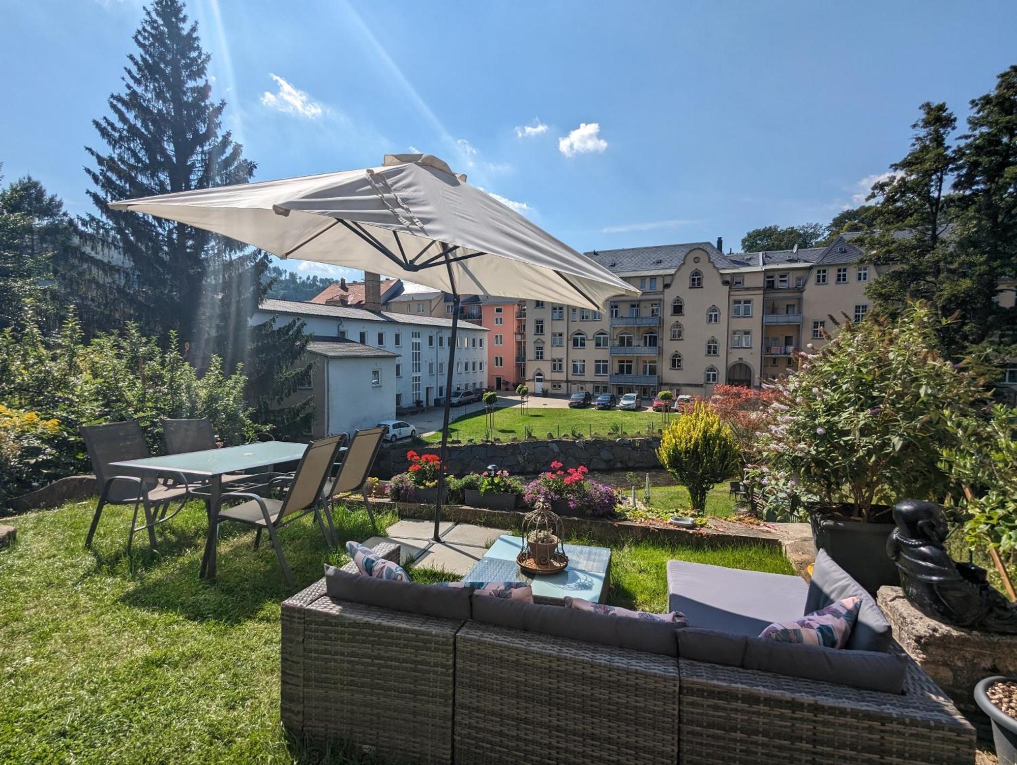 F1 - Urlaubsmagie - Helle Wohnung Mit Sauna & Pool & Whirlpool Sebnitz Extérieur photo