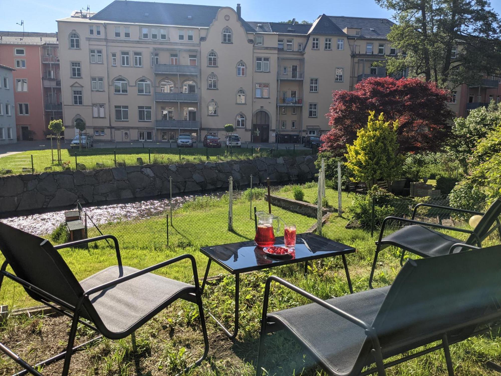 F1 - Urlaubsmagie - Helle Wohnung Mit Sauna & Pool & Whirlpool Sebnitz Extérieur photo