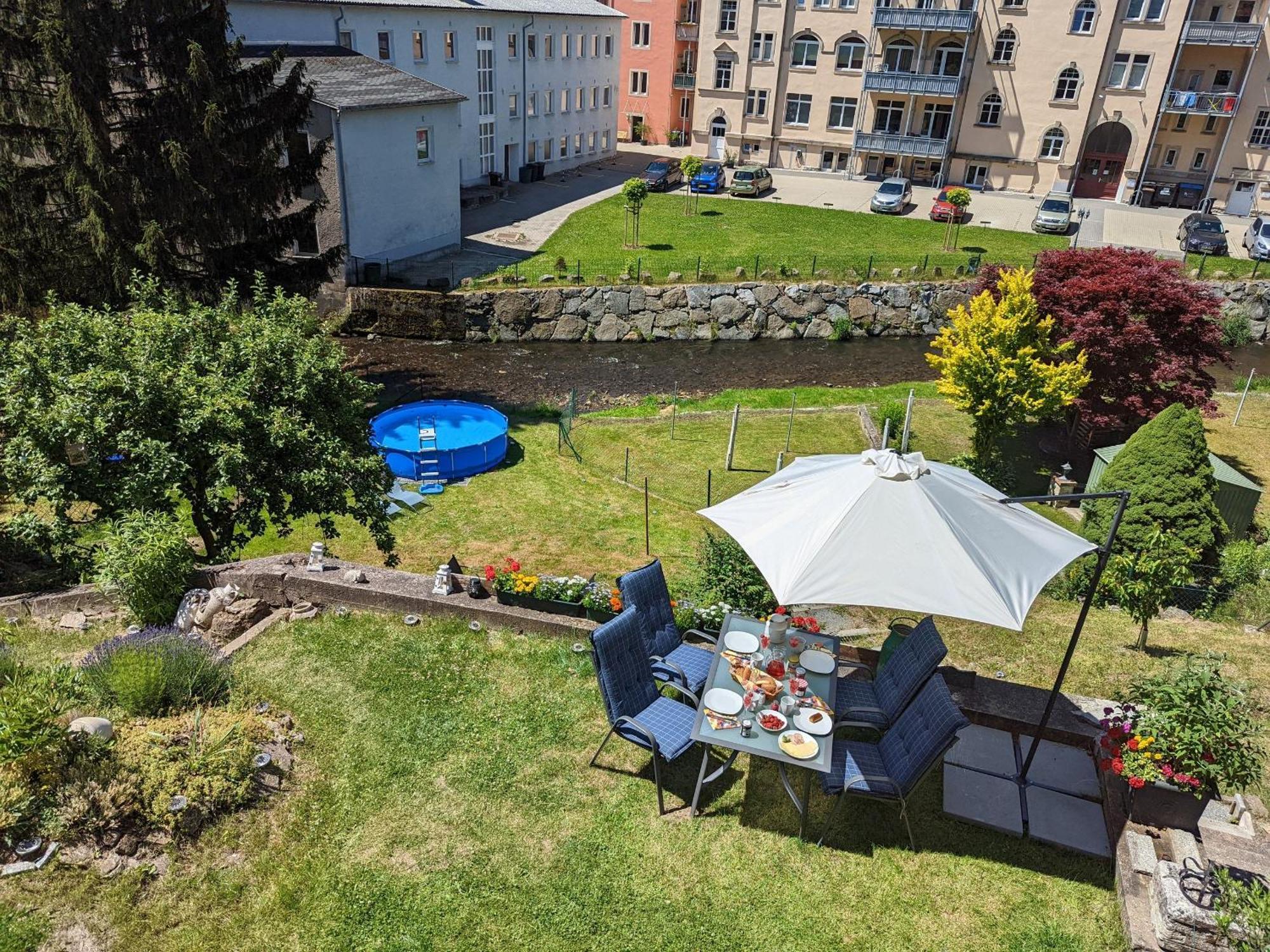 F1 - Urlaubsmagie - Helle Wohnung Mit Sauna & Pool & Whirlpool Sebnitz Extérieur photo