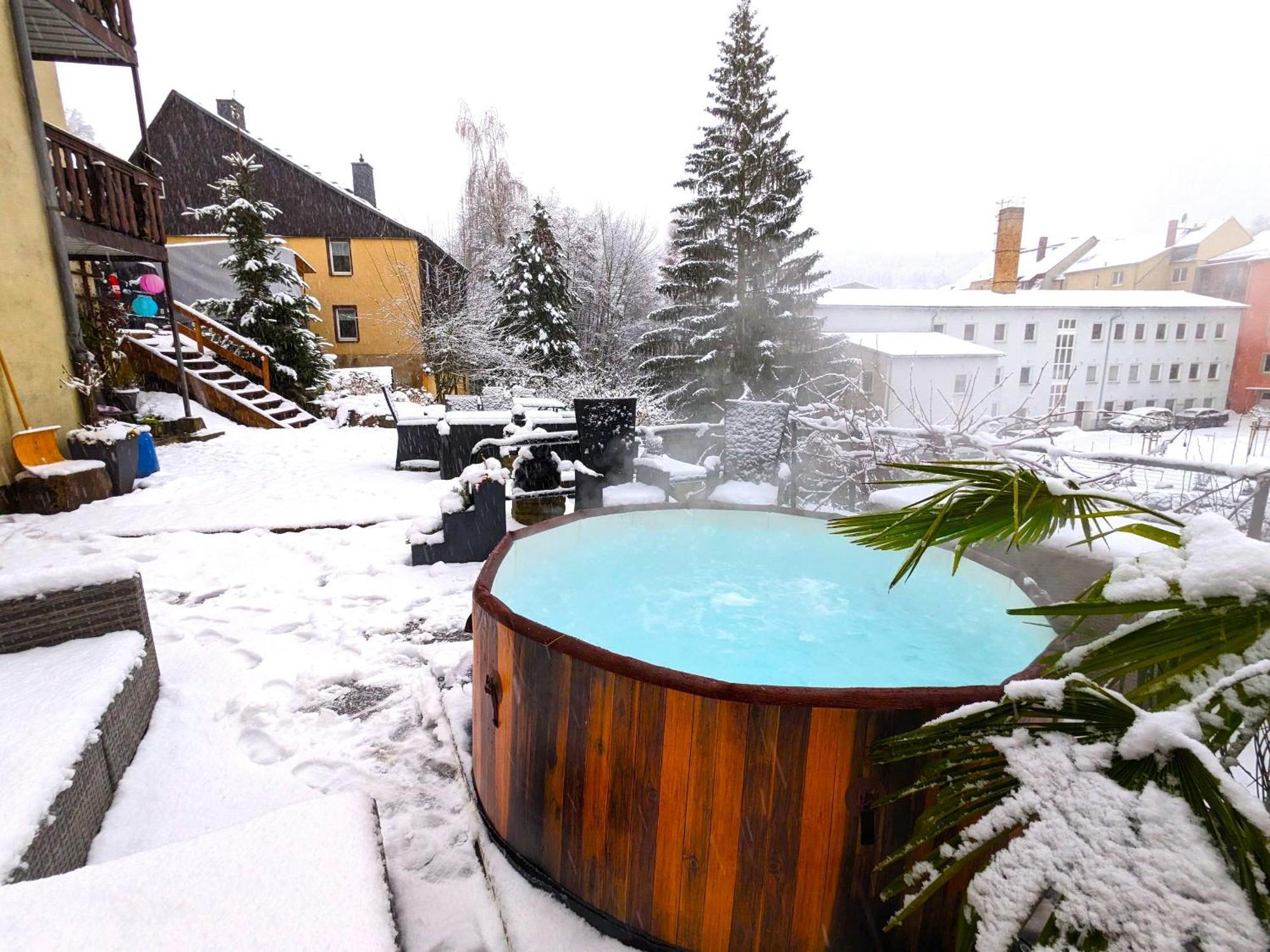 F1 - Urlaubsmagie - Helle Wohnung Mit Sauna & Pool & Whirlpool Sebnitz Extérieur photo