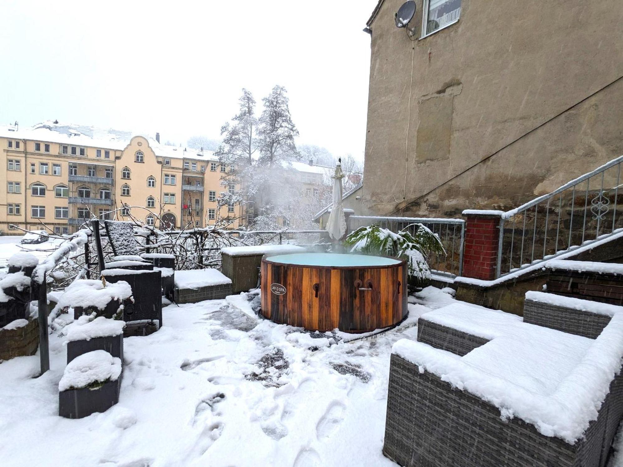 F1 - Urlaubsmagie - Helle Wohnung Mit Sauna & Pool & Whirlpool Sebnitz Extérieur photo