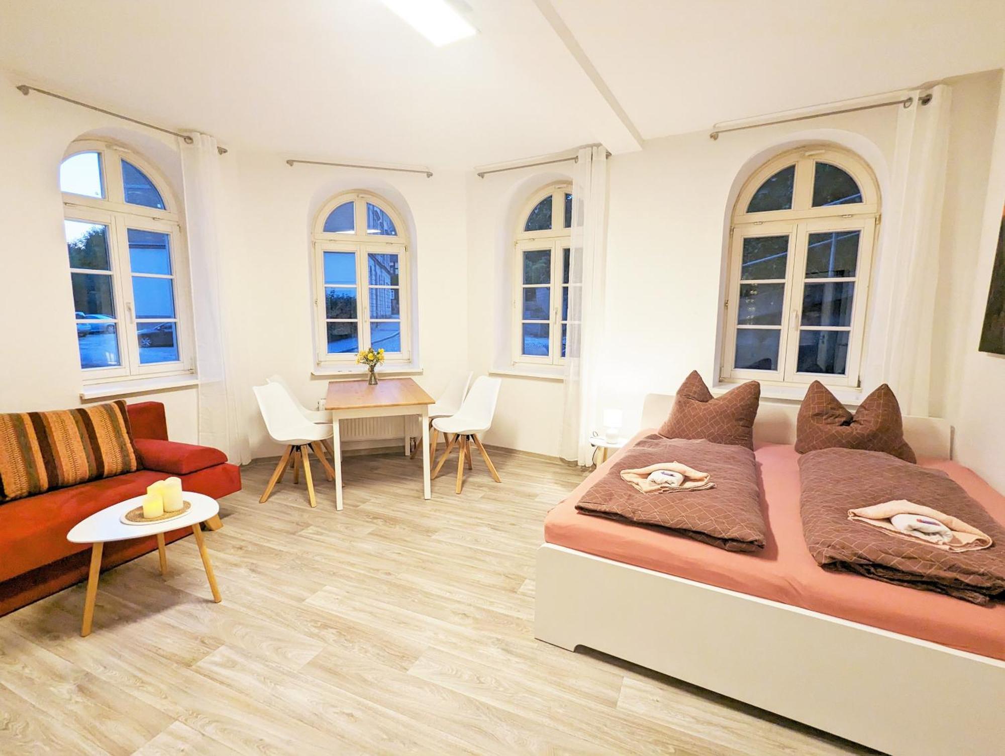 F1 - Urlaubsmagie - Helle Wohnung Mit Sauna & Pool & Whirlpool Sebnitz Extérieur photo